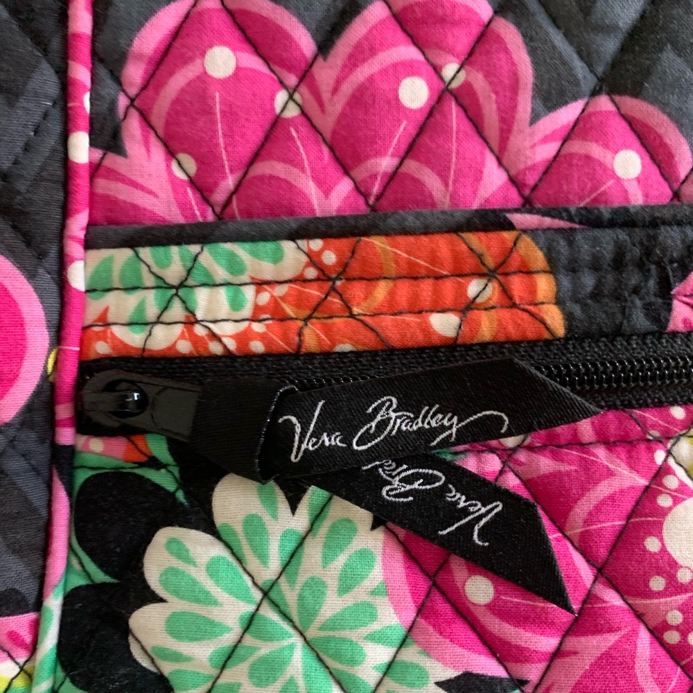 Vera Bradley hipster crossbody - Picture 2 of 5